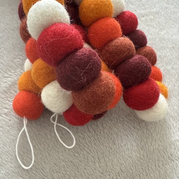 Trader Joe’s Handcrafted Felted Wool Garland Fall Thanksgiving Colors 9Ft - Picture 3 of 6
